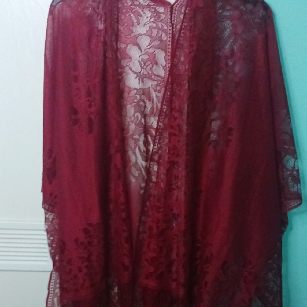 Elegant Burgundy Lace Kimono